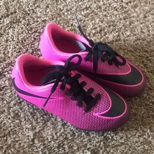 Nike size 10 toddler soccer shoes.